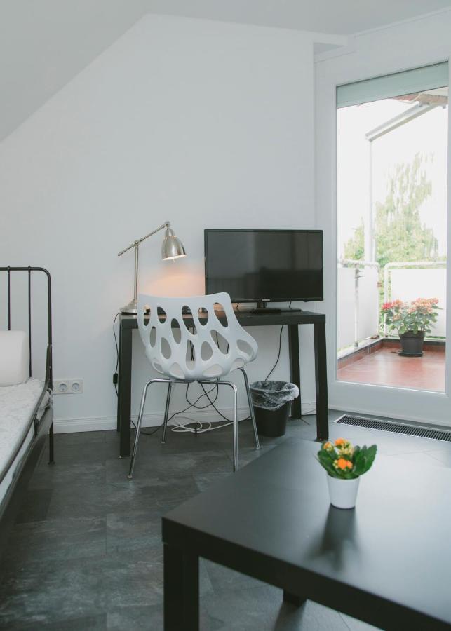 Gaestehaus Vigliarolo Gewerblich Jedes Zimmer Eigenes Bad Gemeinschaftskueche Elmshorn Dış mekan fotoğraf