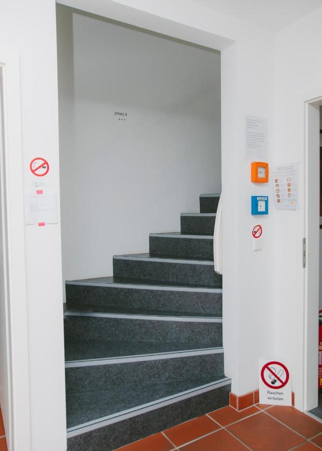 Gaestehaus Vigliarolo Gewerblich Jedes Zimmer Eigenes Bad Gemeinschaftskueche Elmshorn Dış mekan fotoğraf