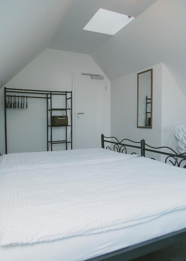 Gaestehaus Vigliarolo Gewerblich Jedes Zimmer Eigenes Bad Gemeinschaftskueche Elmshorn Dış mekan fotoğraf