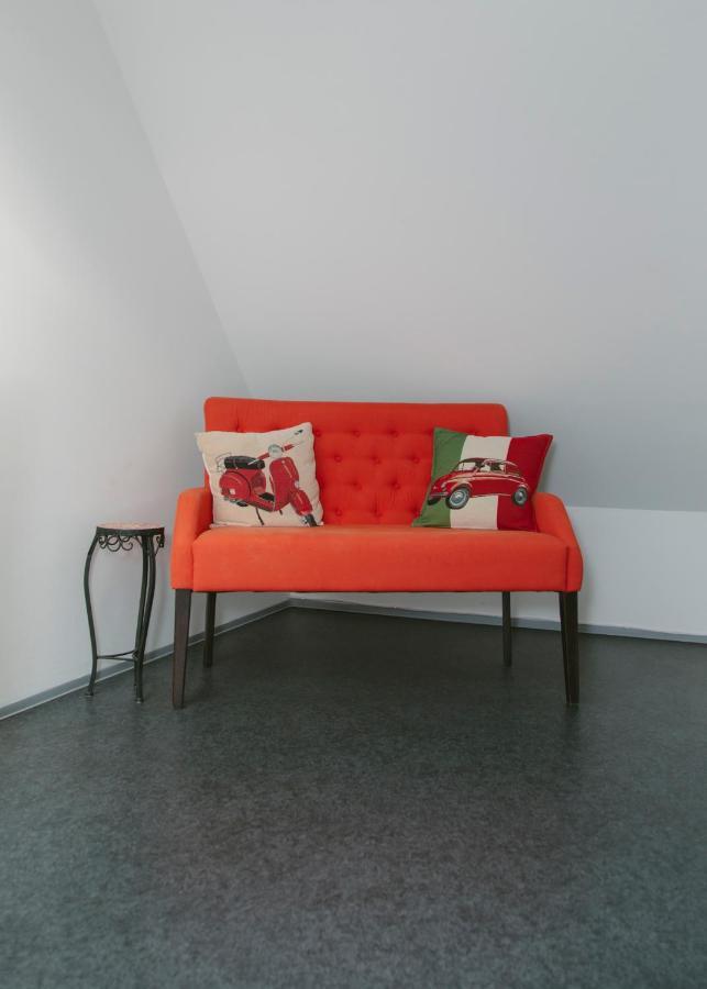 Gaestehaus Vigliarolo Gewerblich Jedes Zimmer Eigenes Bad Gemeinschaftskueche Elmshorn Dış mekan fotoğraf