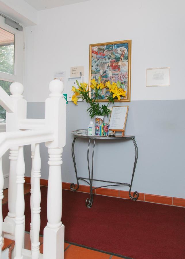 Gaestehaus Vigliarolo Gewerblich Jedes Zimmer Eigenes Bad Gemeinschaftskueche Elmshorn Dış mekan fotoğraf