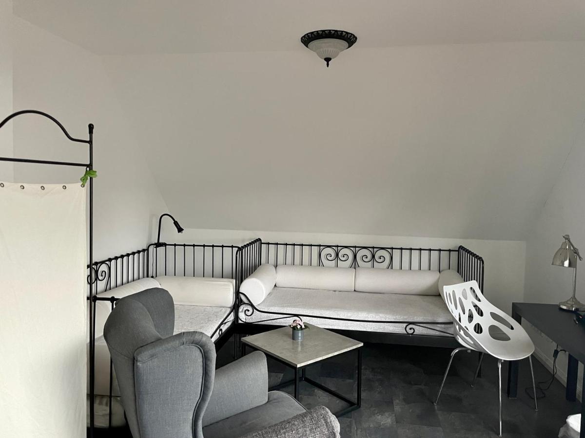 Gaestehaus Vigliarolo Gewerblich Jedes Zimmer Eigenes Bad Gemeinschaftskueche Elmshorn Dış mekan fotoğraf